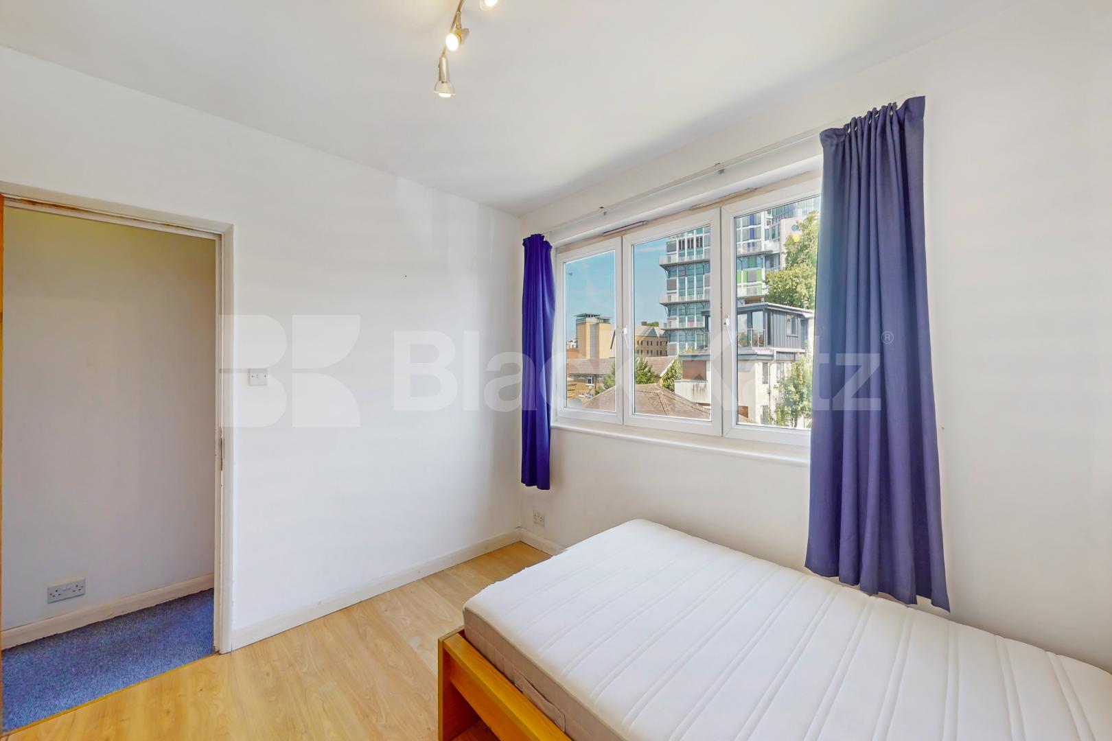 Spacious and bright, split level four bedroom property in London Bridge Lockyer Estate, Kipling Street, London Bridge